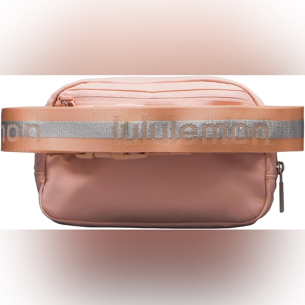 NWT LULULEMON PINK WORDMARK 1L BELT BAG - Picture 3 of 7